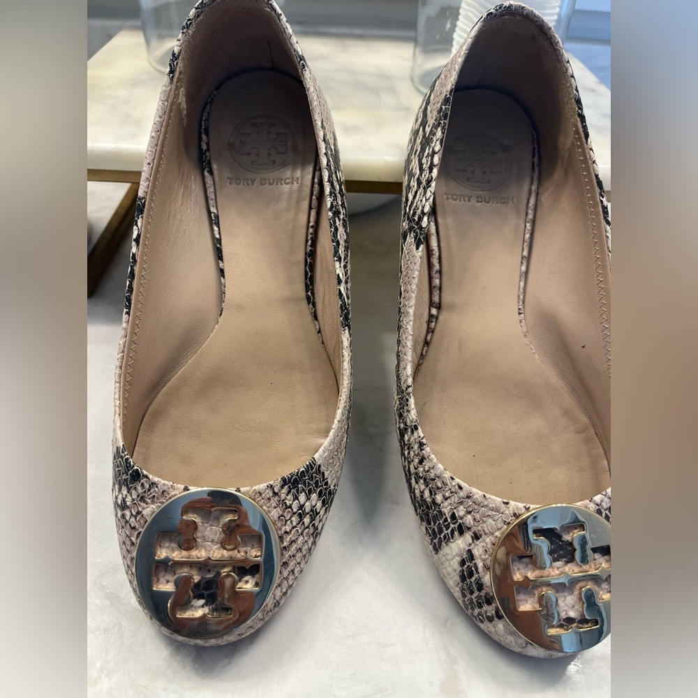 Tory Burch leather Minnie travel  snakeskin flats